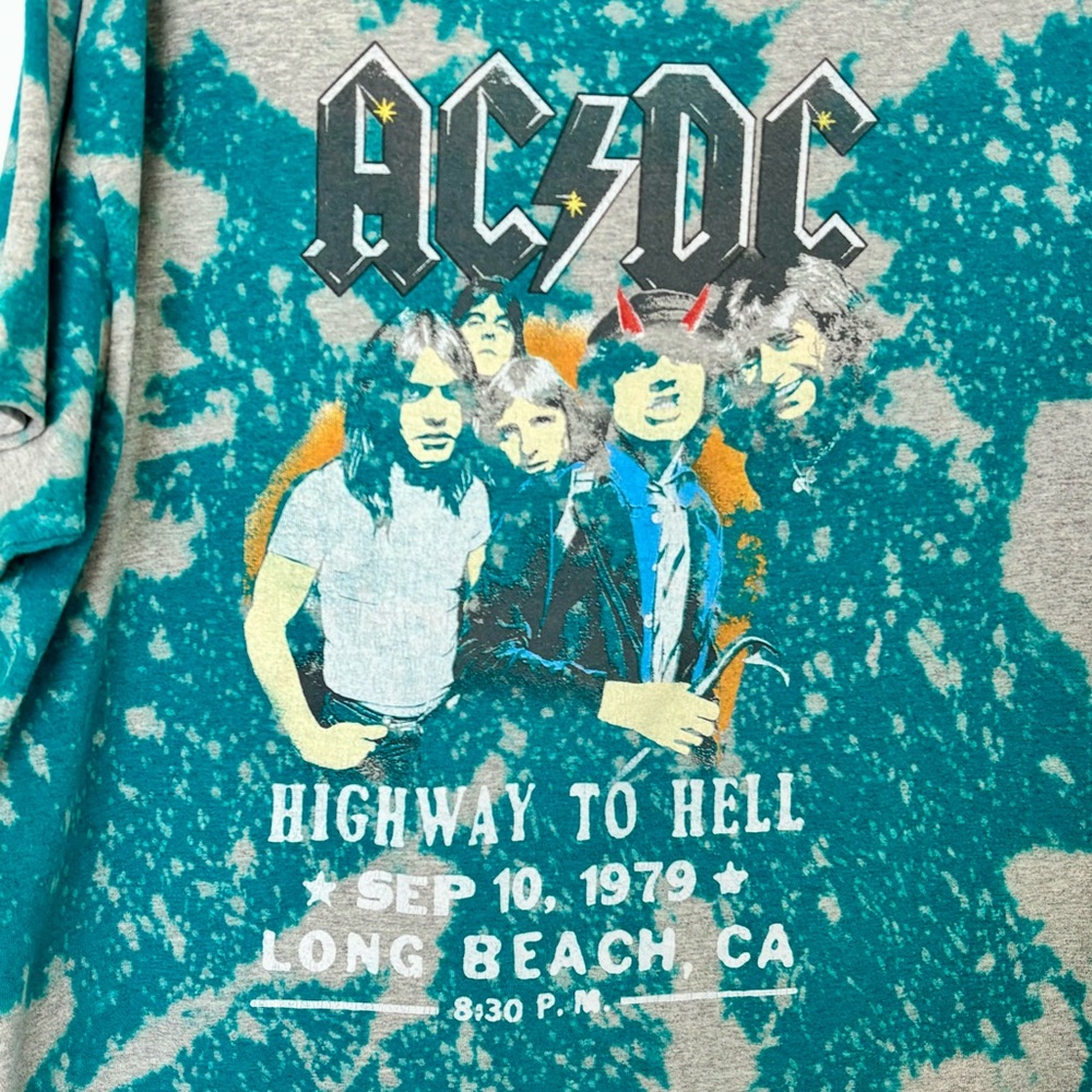 AC/DC • Vintage Teal Tie-Dye ‘Highway to Hell’ Tour Merch Graphic Tee - Size XL - Picture 4 of 9